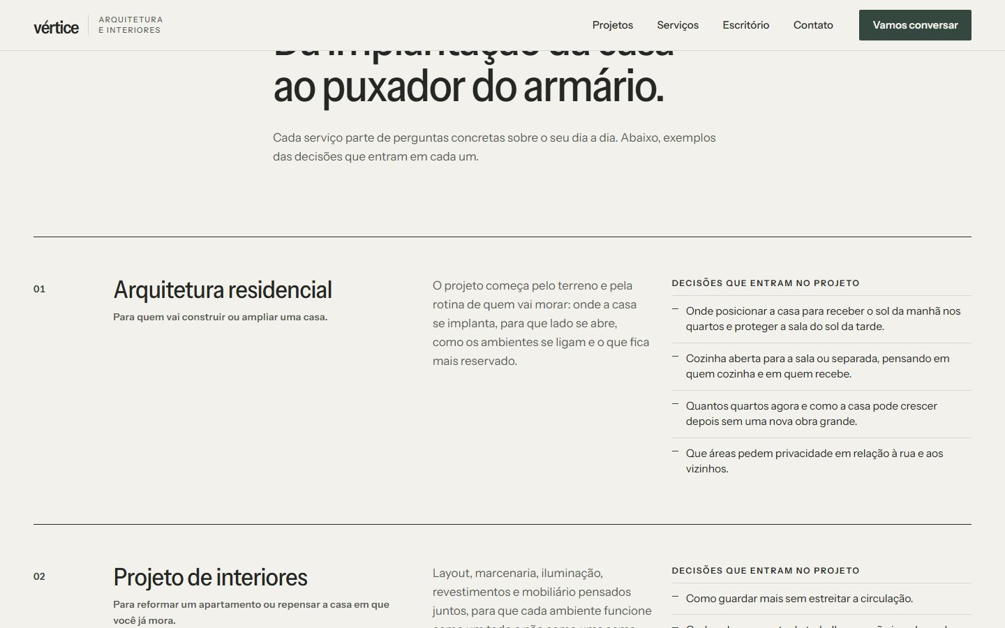 Seção “Da implantação da casa ao puxador do armário.”: lista tipográfica de serviços com as decisões que entram em cada um.